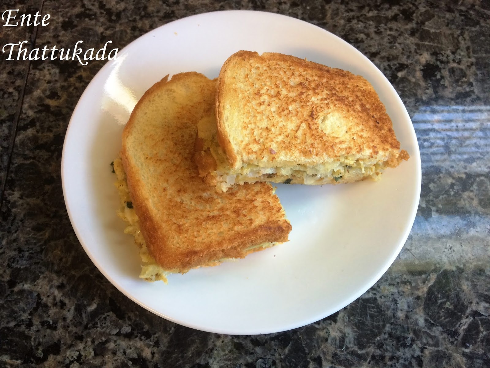 Ente Thattukada Bread Omelette