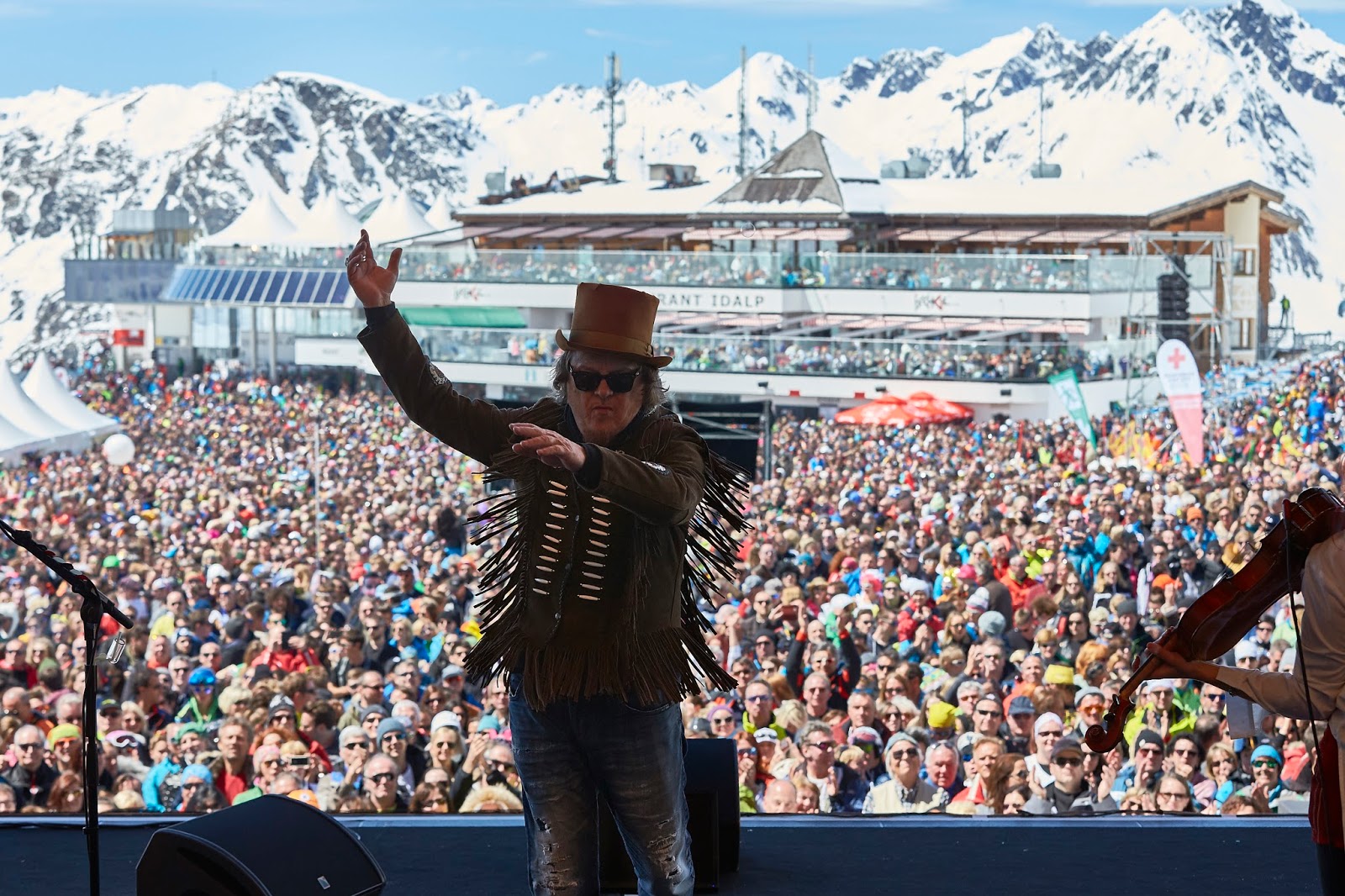 Ski Paradise Ischgl Closes Winter Season with Zucchero and 18,200 Fans