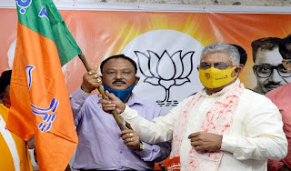 दिलीप घोष का तंज, प्रचार के लिए कोरोना वैक्सीन का नाम टीकाश्री या ममताश्री कर सकती हैं CM | #NayaSaberaNetwork दिलीप घोष का तंज, प्रचार के लिए कोरोना वैक्सीन का नाम टीकाश्री या ममताश्री कर सकती हैं CM | #NayaSaberaNetwork