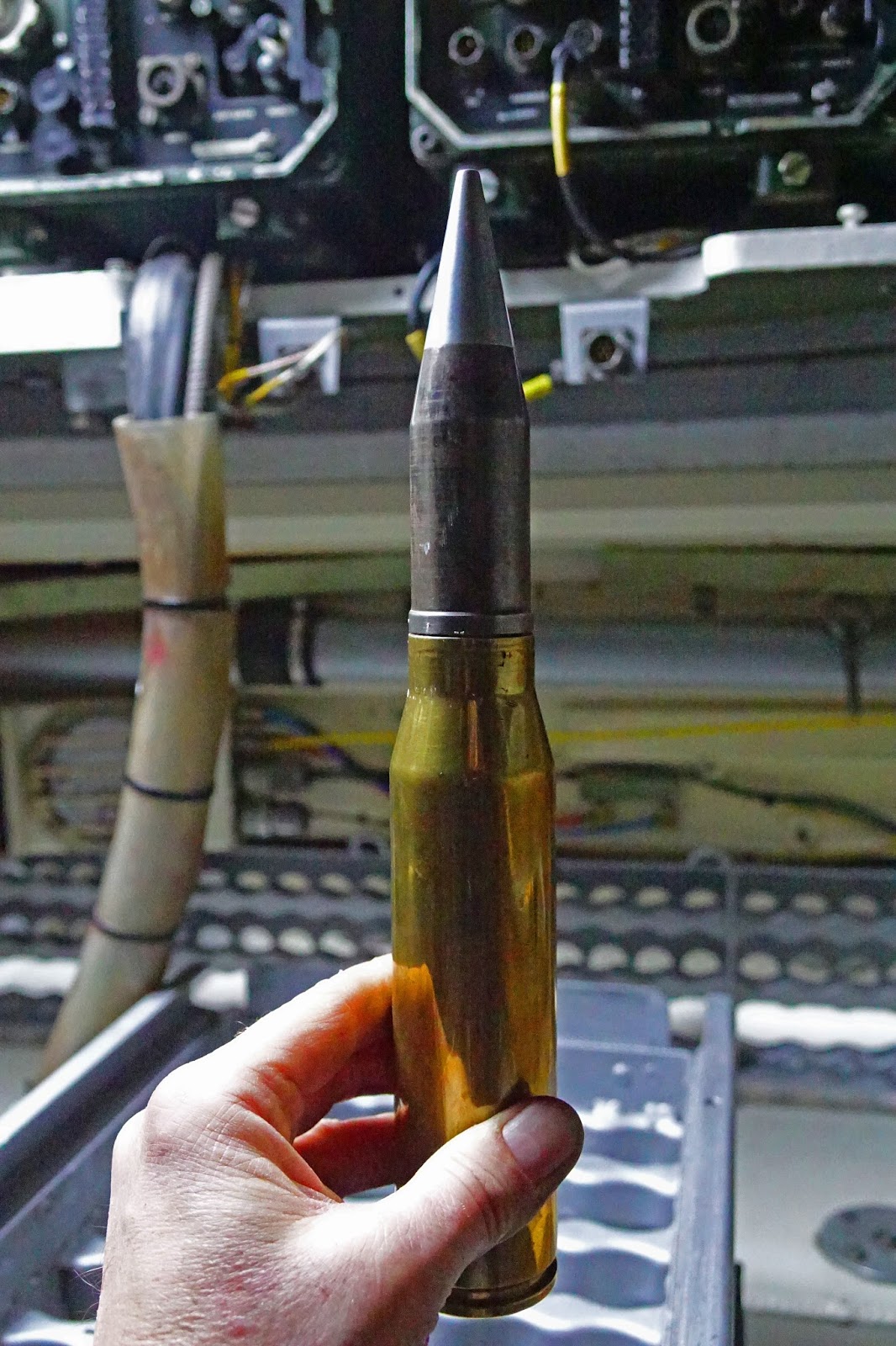 ALVIS SABRE Restoration. 30mm RARDEN Round