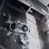 Vídeo mostra momento em que carro cai de mezanino em cima de funcionárias  