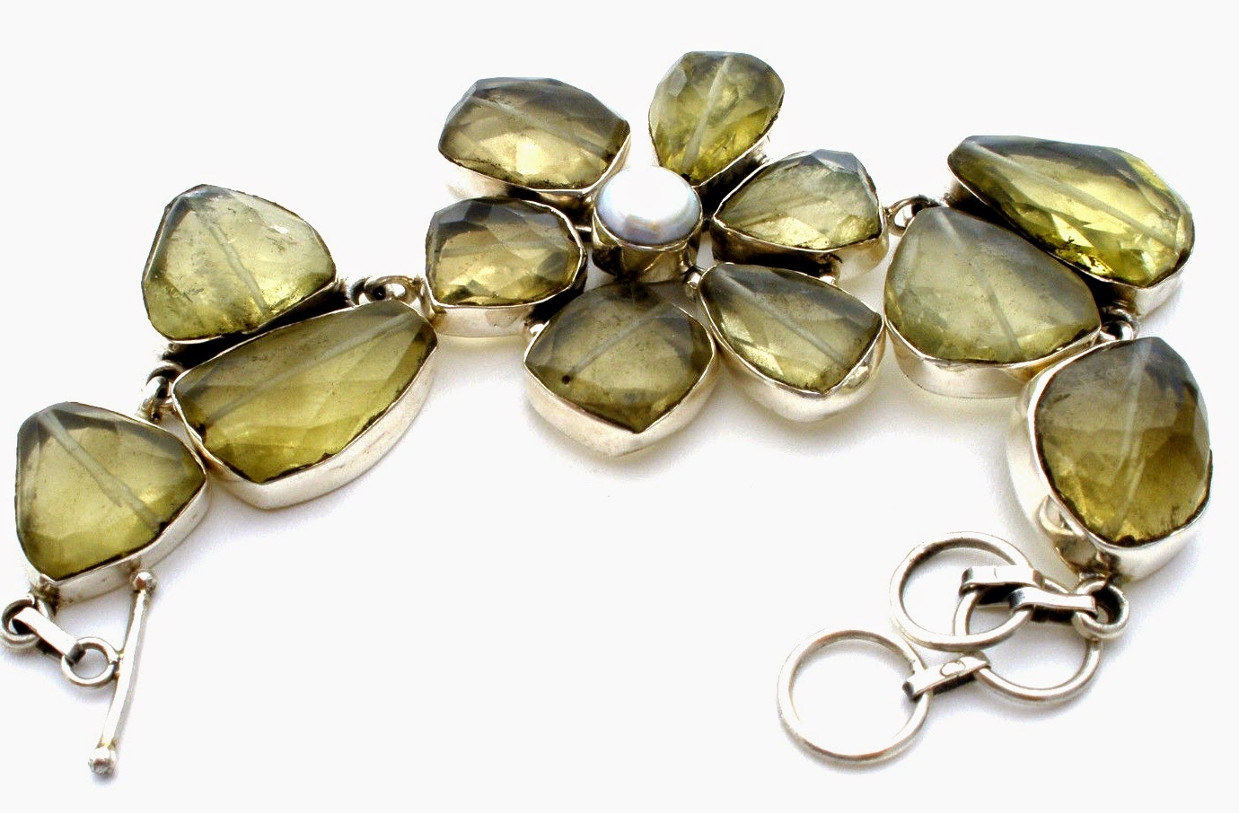 кварц аметист зеленый. празиолит камень свойства и значение. луковый камень. кварц празиолит. празиолит зеленый аметист.