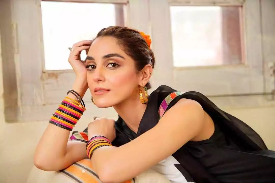 Beautiful Pictures of Maya Ali Wearing White Dress