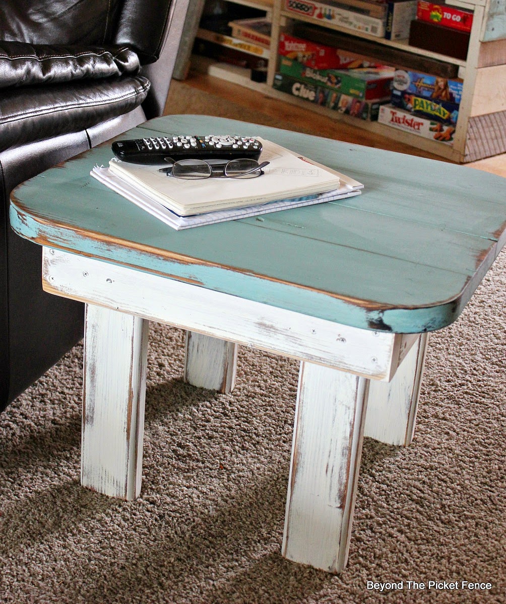 Beyond The Picket Fence End Table or What to Do With an Ugly Table