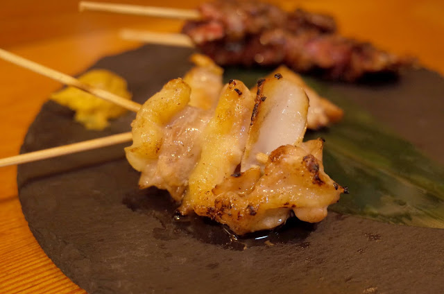 鶏なん骨串 赤坂 ビスバル満月 Akasaka Izakaya Yakitori Tokyo Japana restaurant