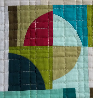 Luna Lovequilts - Improv quarter circle