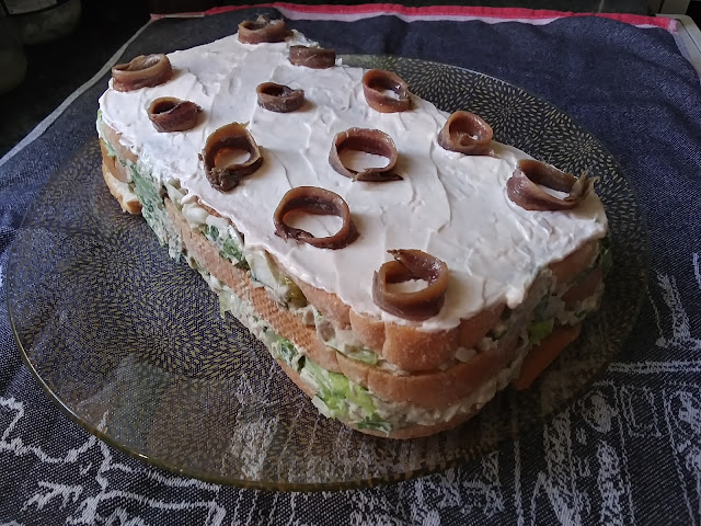 Pastel bimbo de atún con anchoas (sin gluten)