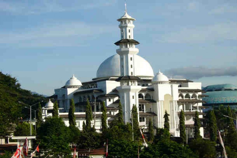 Frenika Meilia: Masjid AR. Fahruddin dan SPBU Universitas Muhammadiyah