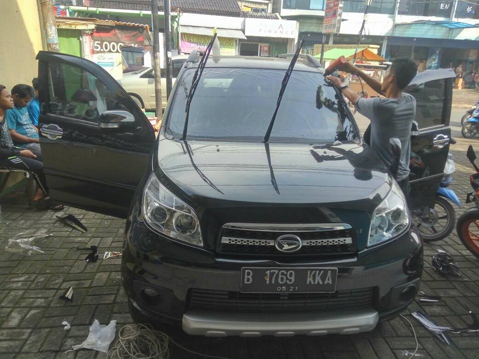 Dealer Resmi Kaca Film Mobil Agya Tangerang Selatan