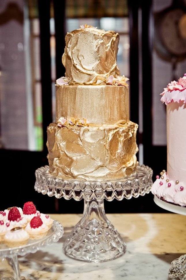 Metallic Wedding Cakes Part 1 Belle The Magazine The Wedding Blog metallic-wedding-cakes-part-1-belle-the-magazine-the-wedding-blog