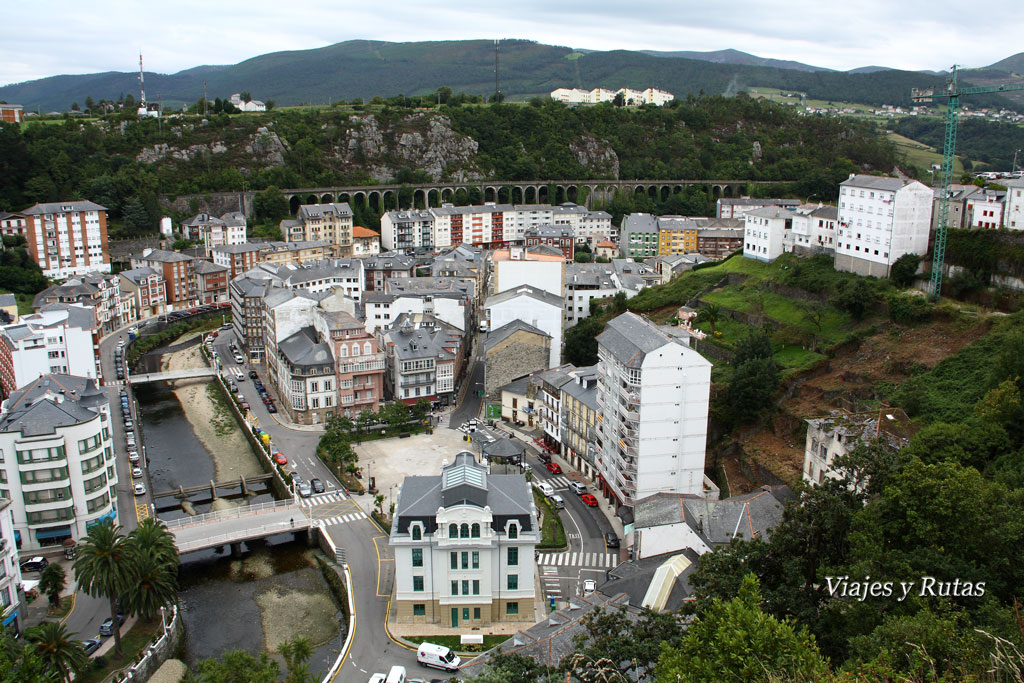 Luarca desde la capilla de San Roque