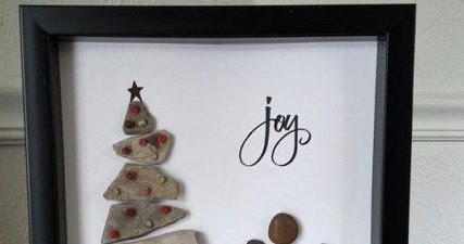 Из камушков.