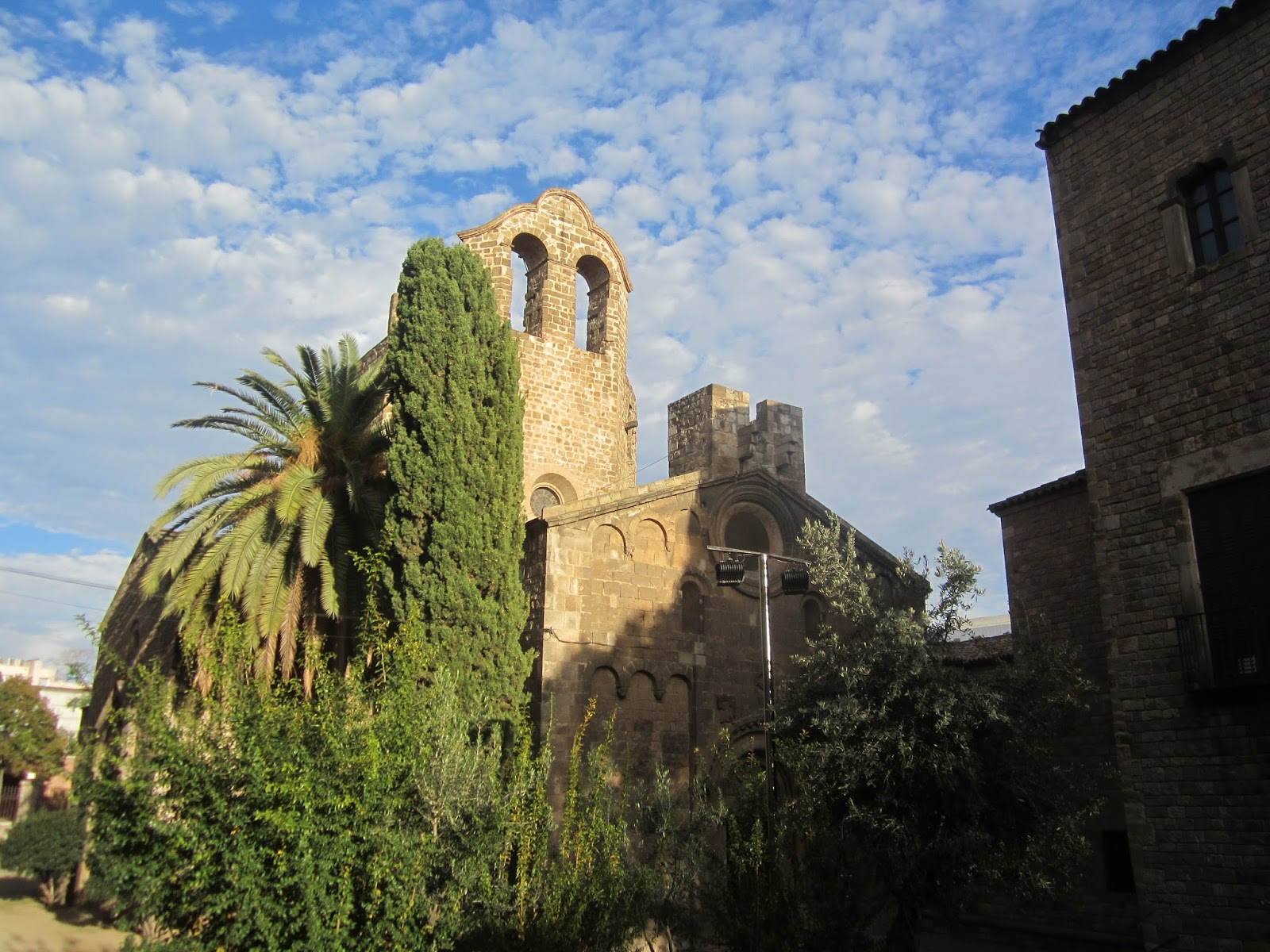 redescubriendo-barcelona-y-m-s-all-18-11-2015-monasterio-de-sant-pau