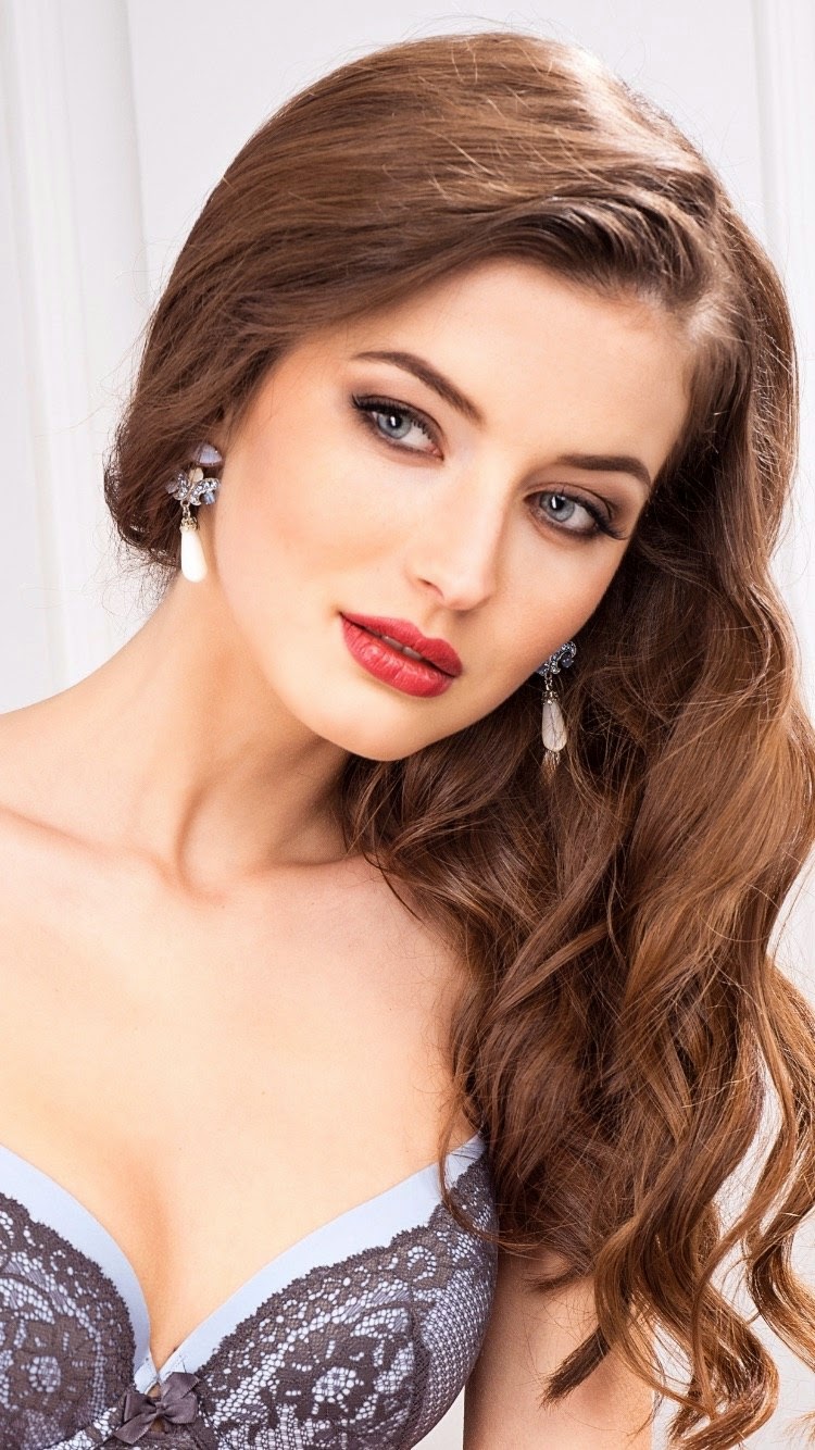 Beauty Contests Blog Anna Zayachkivska Miss World Ukraine 2013 Modeling Career