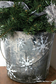 12 Days of DIY Christmas Ideas 12 Days of DIY Christmas Ideas