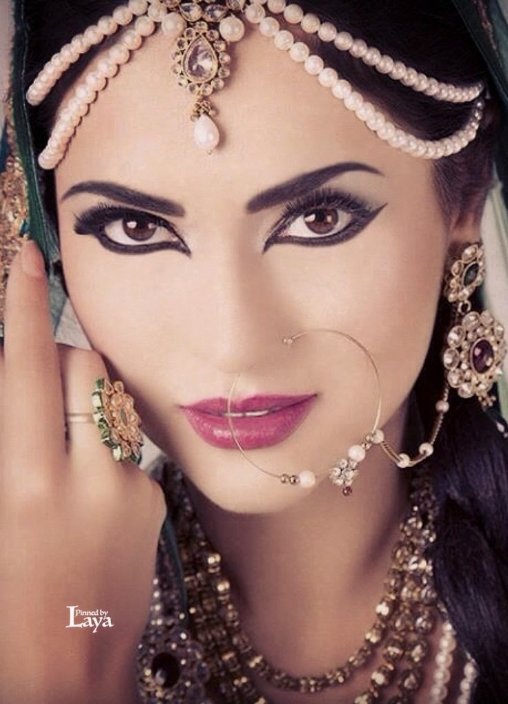 bridal-makeup-look-2015-utho-jago-pakistan