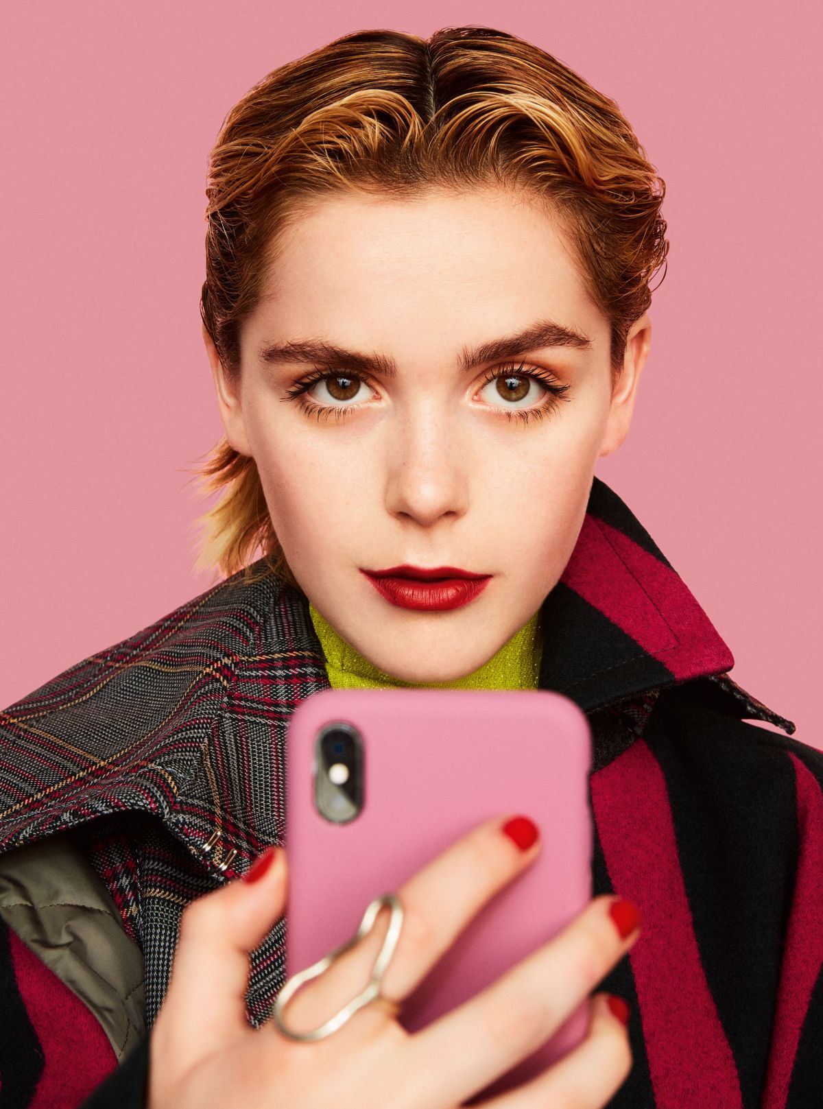 SNEAK PEEK : "Chilling Adventures of Sabrina" - Kiernan Shipka "InStyle"