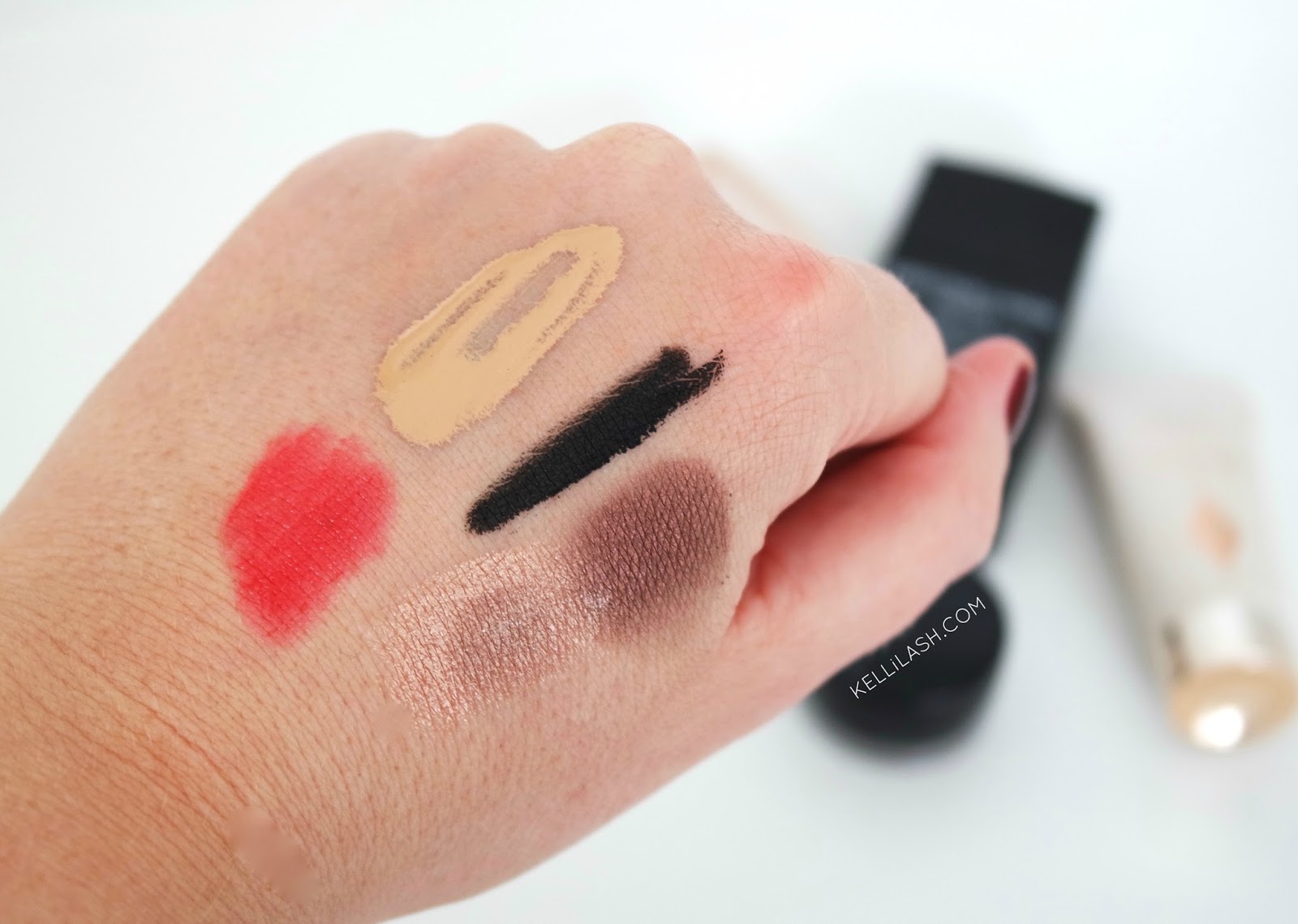 The Hand Palette • No More Makeup Mess! KELLiLASH