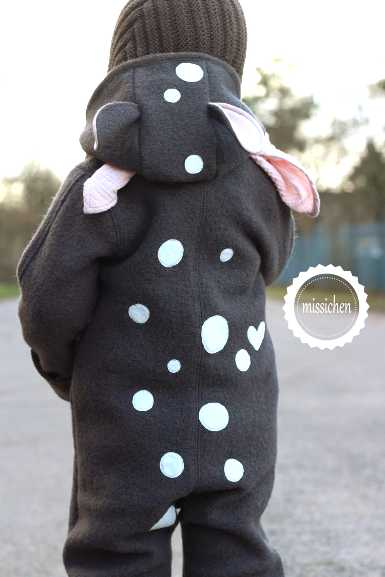 Missichen Ein Reh Anzug Fur Die Baby Schwester