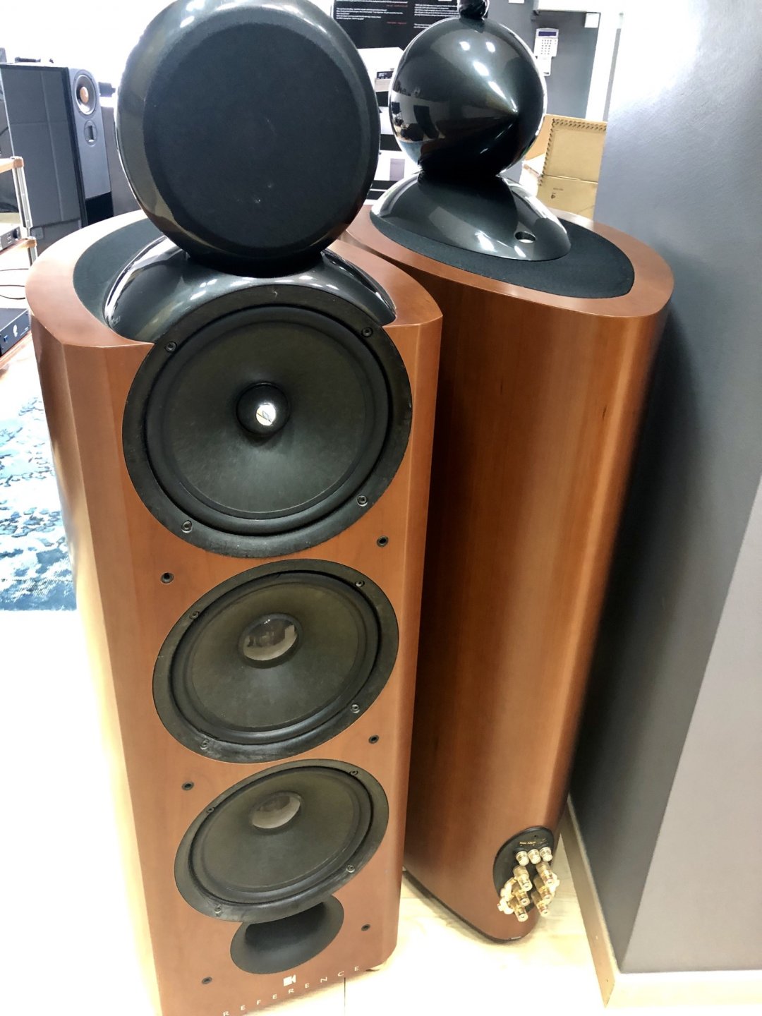 Set KEF 207.1 & AUDIO ANALOGUE `MAESTRO` AMPLIFIER & CD 24bit / 192 KHZ