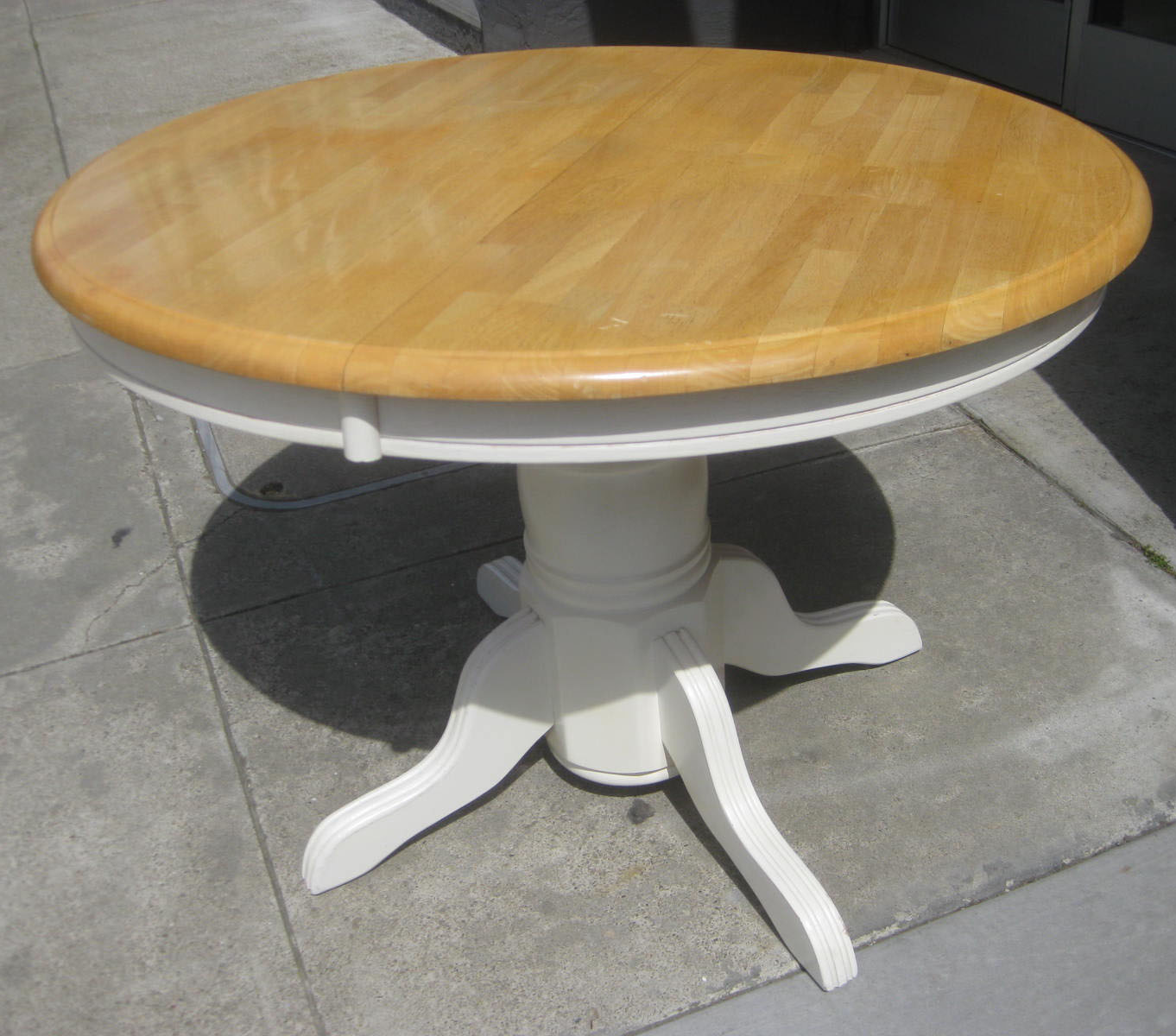 UHURU FURNITURE & COLLECTIBLES: SOLD - Bright Round Kitchen Table - $50