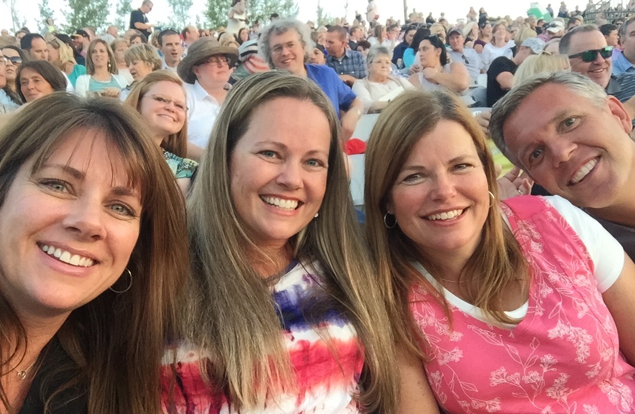 barton-memories-concert-at-the-sandy-amphitheater-collin-raye