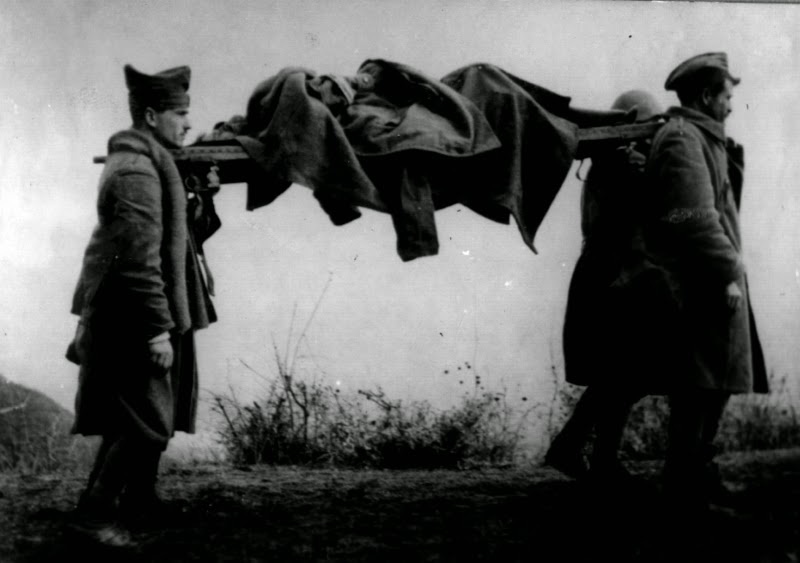 ROMIANEWS Νεκροί Στρατιωτικοί (19401941). Mε καταγωγή την Λάκκα