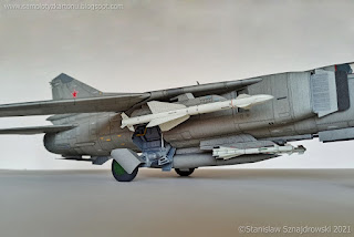 [Obrazek: mig-23msmodel1%2B%25285%2529.jpg]