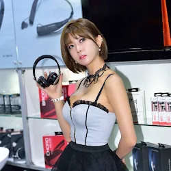 Heo Yoon Mi &ndash; KITAS 2015 Foto 26