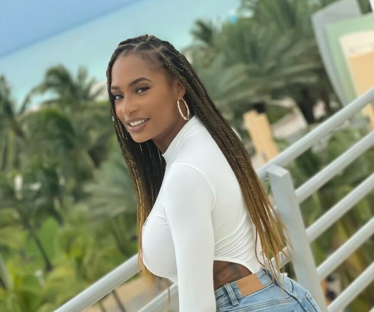 Sarai Minx Wiki, Age, Height, Real Name, Measurements, Net Worth, Ethnicity, Husband, Biography