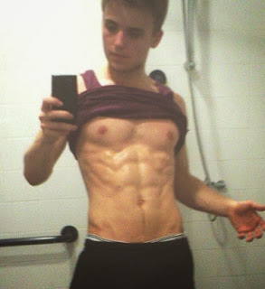 Boomers Beefcake and Bonding: Parry Glasspool: Naked and 