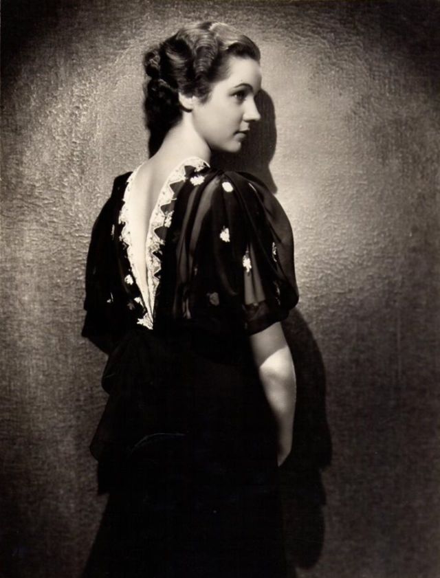 30 Beautiful Photos of Jane Wyatt in the 1930s and ’40s ~ Vintage Everyday