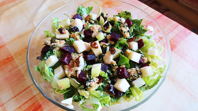 Herbstlicher Rote Bete Apfel Walnuss Salat