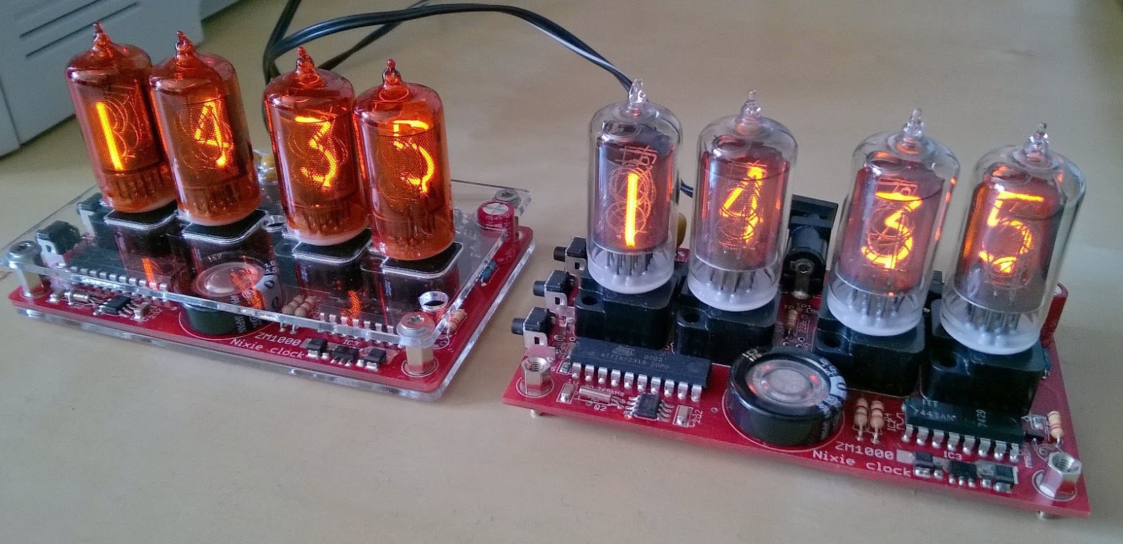 betatronics A Nixie tube digital clock with ZM1000 tubes