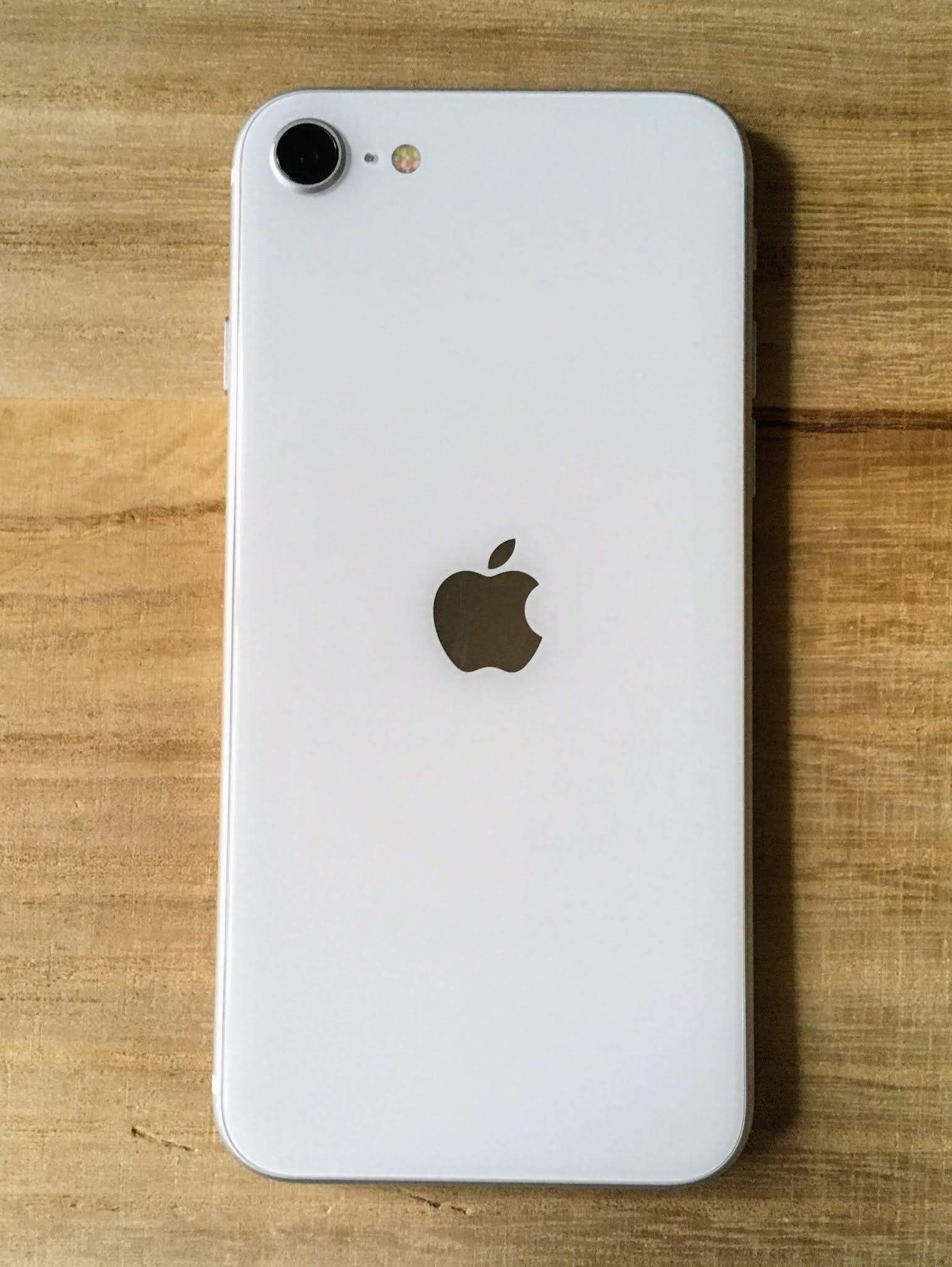 iPhone SE 第2世代 (SE2) ホワイト 128GB SIMフリー - 携帯電話本体