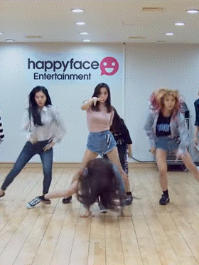 소름끼치는 여돌 안무 | 인스티즈