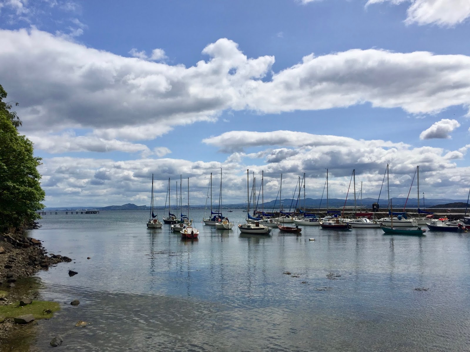 Fife Coastal Path Burntisland to Inverkeithing Hiking Scotland