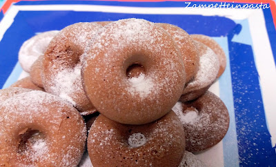 Donuts al Nesquik - Mini ciambelline al cacao