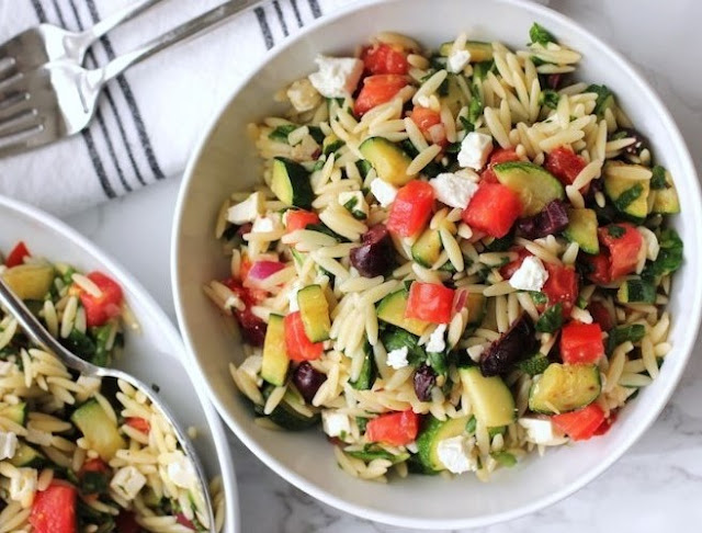 Greek Orzo Pasta Salad #vegetarian #healthy