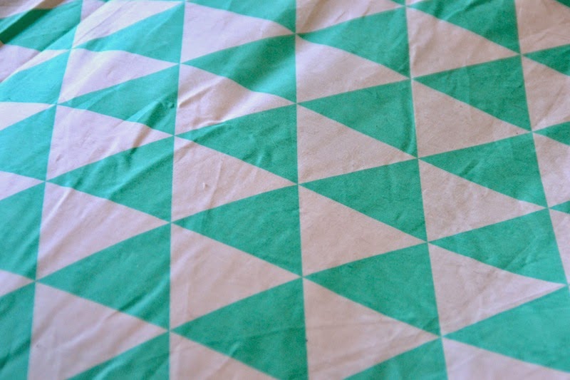 Parure de lit triangle vert pastel 3 suisses