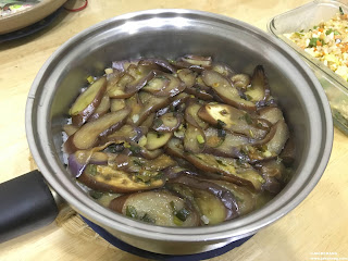 燉煮好的茄子飯