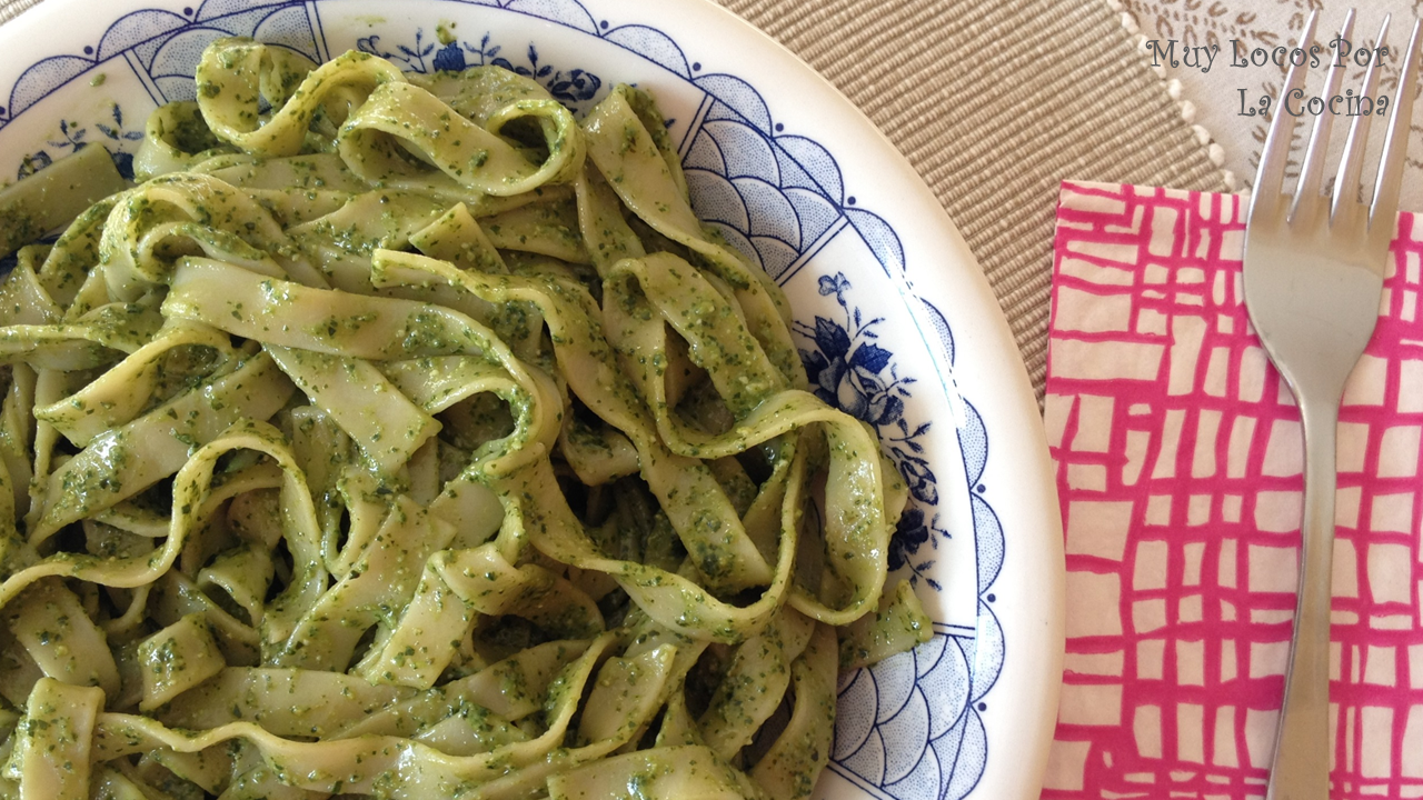 Fettuccine al Pesto de Albahaca Genovés