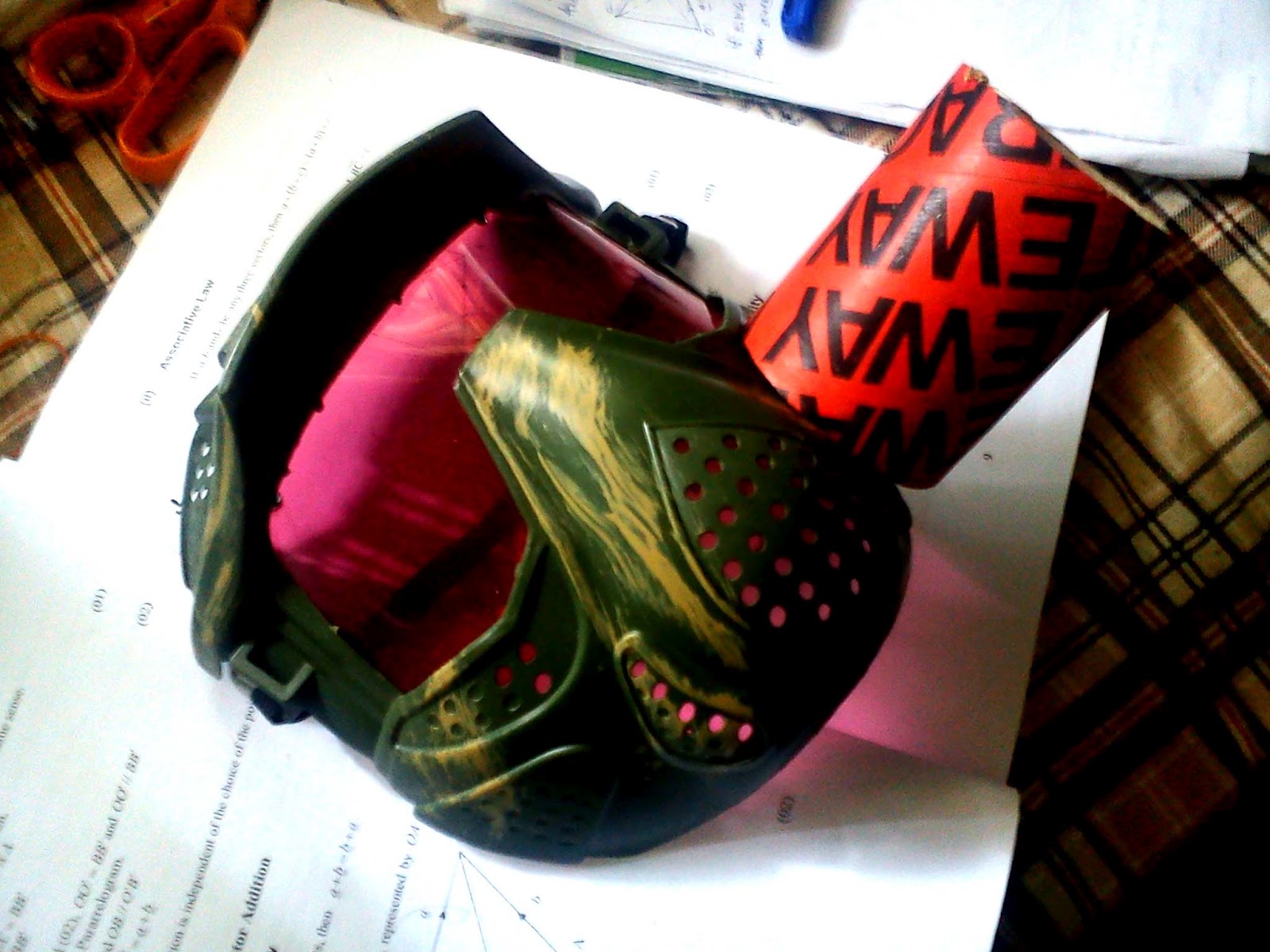 CharithMania HOW TO MAKE A GAS MASK