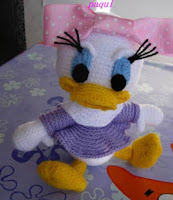 PATRON GRATIS DAYSI (EL PATO DONALD) AMIGURUMI 1149