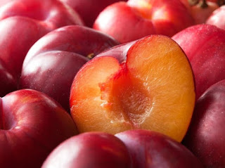 Khasiat Buah Plum Khasiat Buah Plum