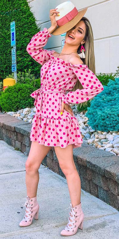 Are you looking for cute summer style? Have a look at these cute summer outfits to stand out from the crowd. Summer Fashion via higiggle.com | polka dot mini dress | #summer #summeroutfits #cute #minidress