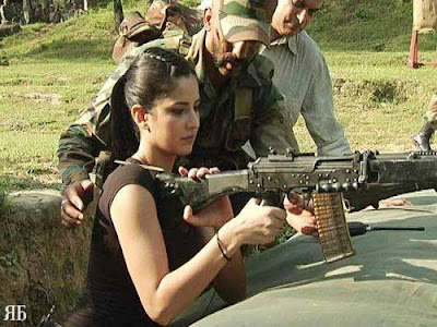 Katrina Kaif meets and entertains army jawans at Loc