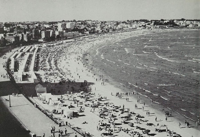Playa Pocitos 1949.