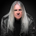 Biff Byford, do Saxon, libera a faixa solo School of Hard Knocks, ouça