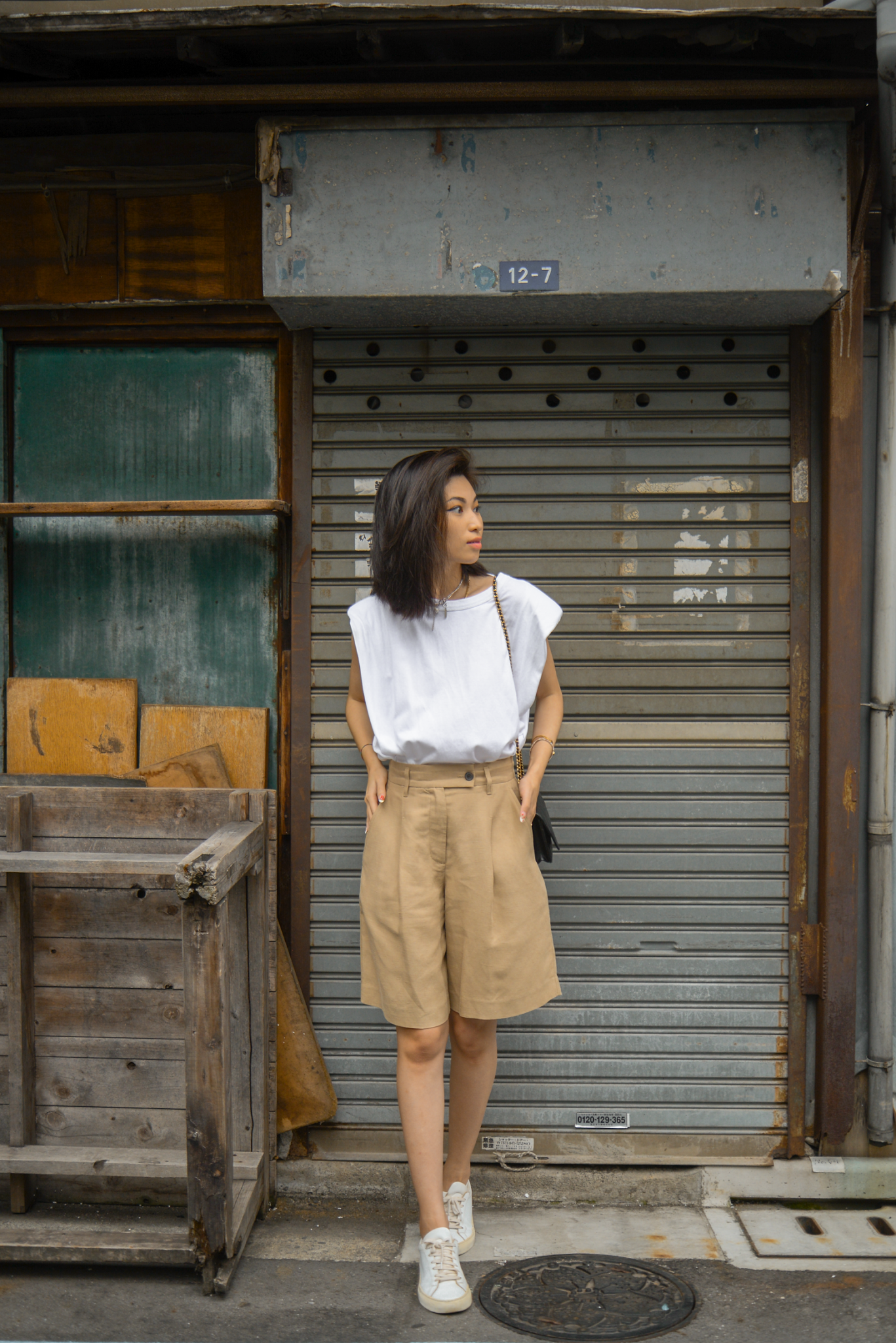 Shoulder Padded Tee and Linen Shorts